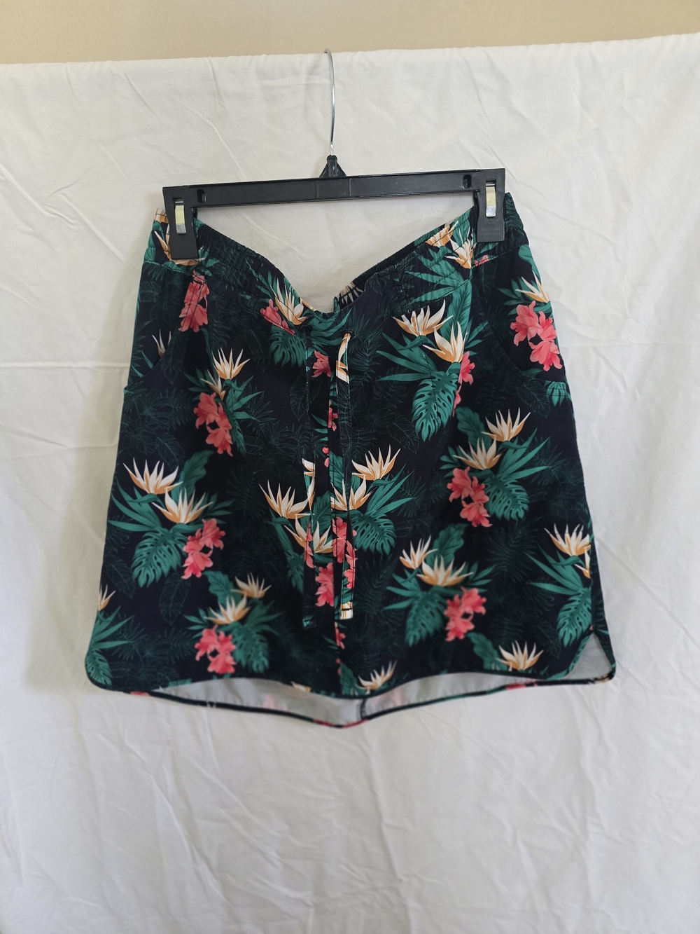 Duluth Trading Co Black Tropical Floral High-Waist Skirt
